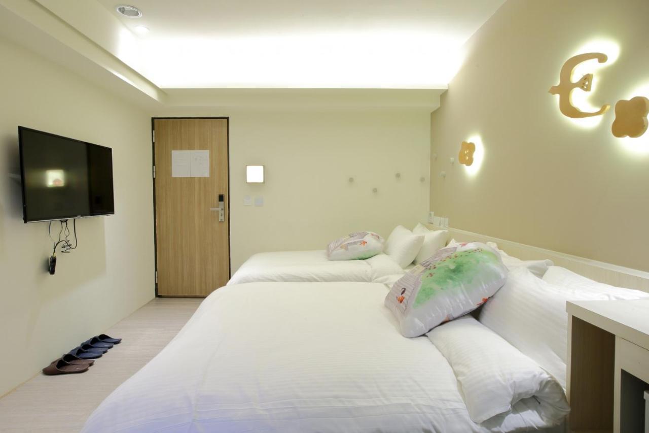 We Have Story Hotell Taichung Exteriör bild