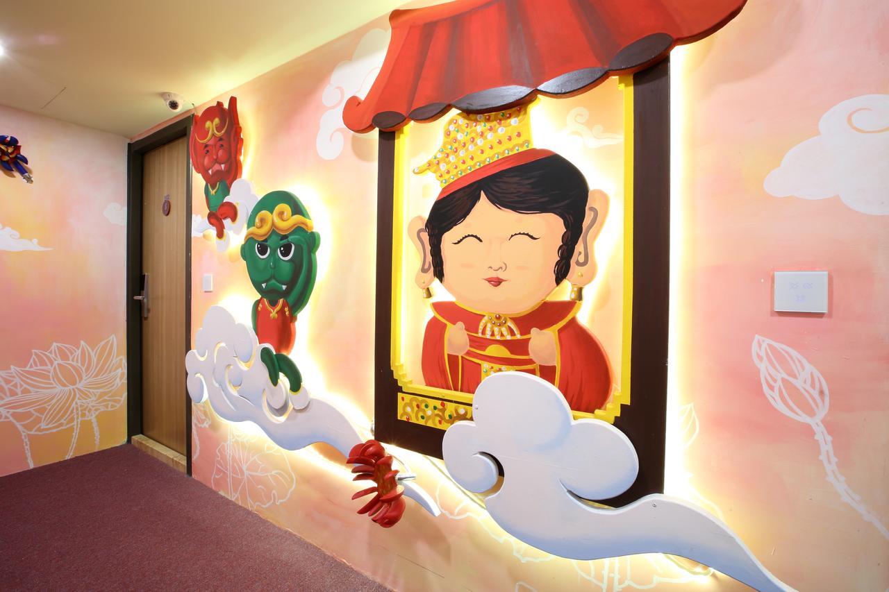 We Have Story Hotell Taichung Exteriör bild