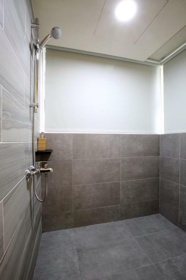 We Have Story Hotell Taichung Exteriör bild